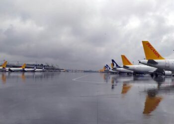 Sabiha Gökçen’de fırtına alarmı