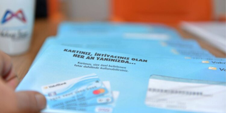 Mersin Belediyesi’nden öğrencilere destek