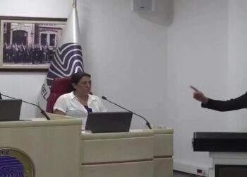 Seyhan Belediyesi Meclisinde gergin anlar