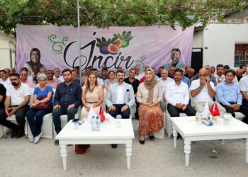 Akdeniz’in ilk incir festivali 7’den 70’e büyük bir coşku ve katılımla gerçekleşti