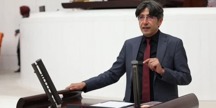 Hatay Samandağ Devlet Hastanesi’nde depremzedelerden bıçak parası alındığı iddiası