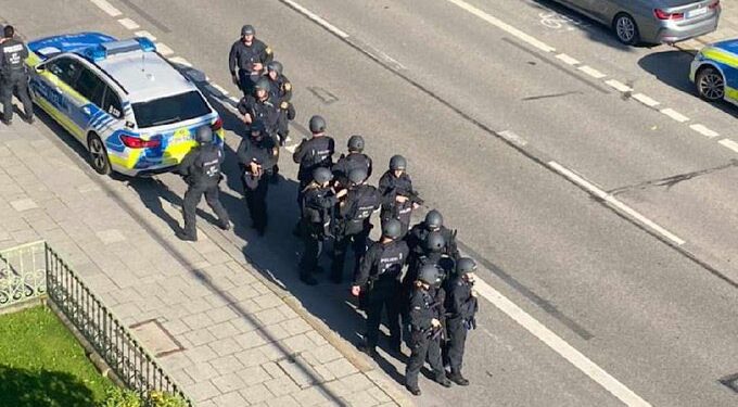 Münih İsrail Başkonsolosluğu önünde çatışma