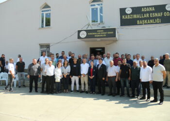 Hatimoğulları Adana Hal Esnafının sorunlarını dinledi