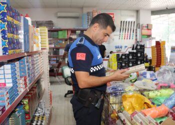 TOROSLAR ZABITASINDAN, YENİ EĞİTİM ÖĞRETİM YILI ÖNCESİ KIRTASİYELERE SIKI DENETİM