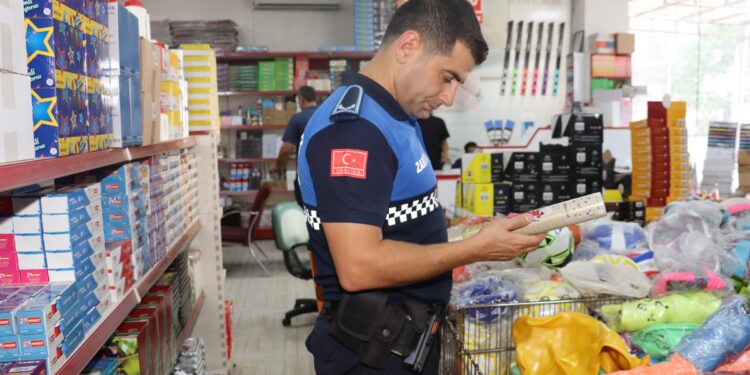 TOROSLAR ZABITASINDAN, YENİ EĞİTİM ÖĞRETİM YILI ÖNCESİ KIRTASİYELERE SIKI DENETİM