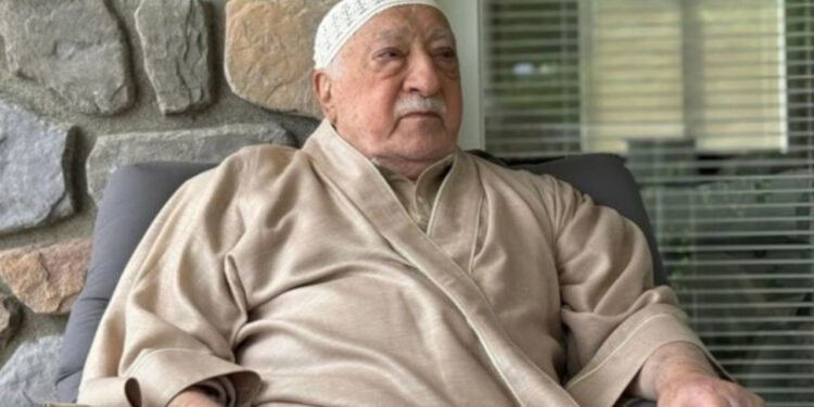 Fethullah Gülen öldü