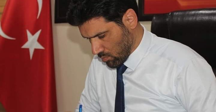 AK PARTİ SEYHAN İLÇE BAŞKANLIĞI’NA AHMET AKAN MI GELİYOR