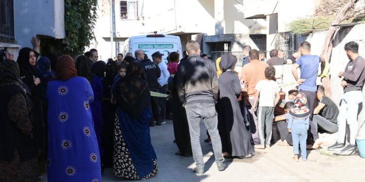 Isıtıcıdan çıktığı belirtilen yangında 3 çocuk yaşamını yitirdi