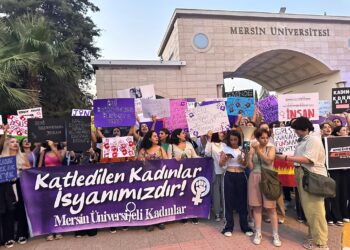 Mersin’de üniversiteli öğrencilerine müdahale