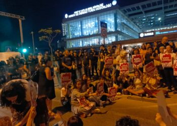 Mersin’de sözlü tacizi protesto eden kadınlara müdahale