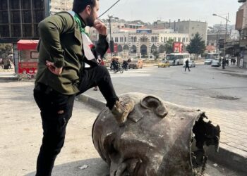 MUHALİFLERDEN SIĞINMACILARA: DÖNÜN ÇAĞRISI