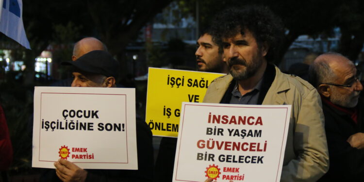 ‘İŞÇİLER AÇLIĞA MAHKUM EDİLDİ’