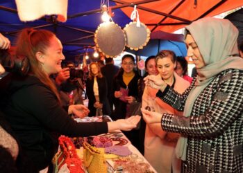 KADIN EMEĞİ PAZARINA İLGİ