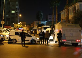 AKDENİZ BELEDİYESİNE KAYYIM ATANDI