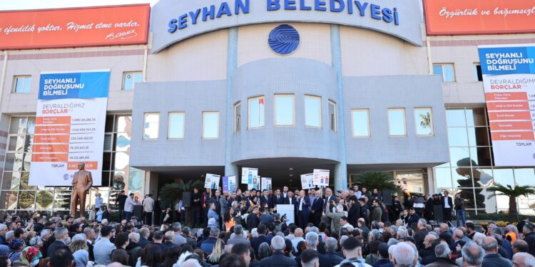 CHP’li Seyhan Belediyesi’nde mali krizin faturası işçiden çıkarılıyor