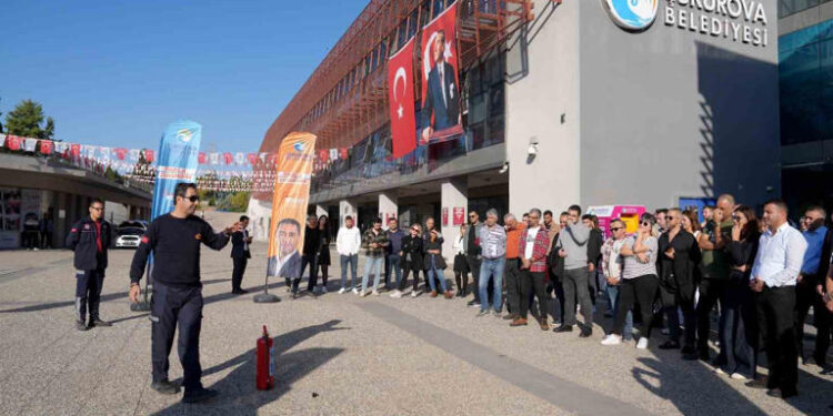 İŞÇİ DOSTU CHP’DEN İŞÇİYE 40 BİN TL MAAŞ