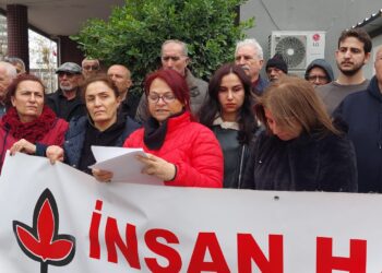 DEPREMDE YAŞAMINI YİTİRENLER ANILDI