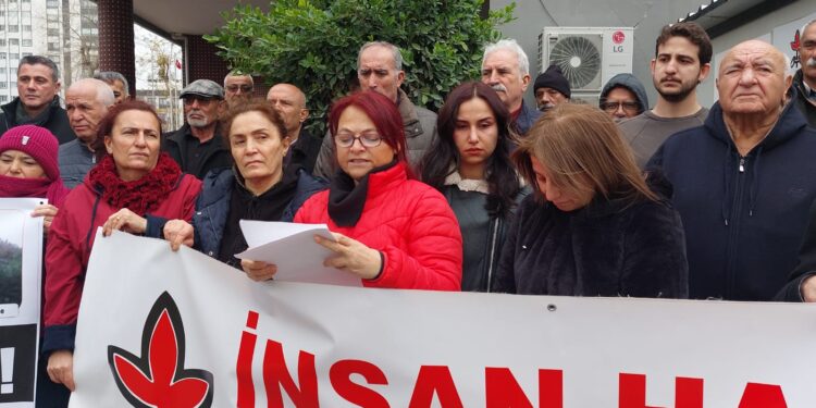 DEPREMDE YAŞAMINI YİTİRENLER ANILDI