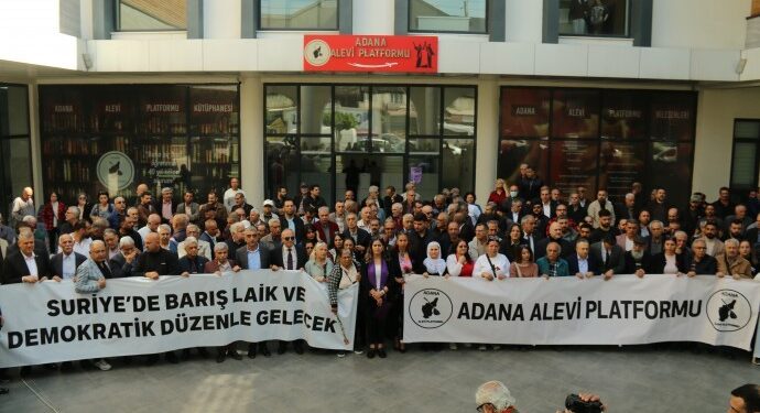 Alevi katliamları protesto edildi