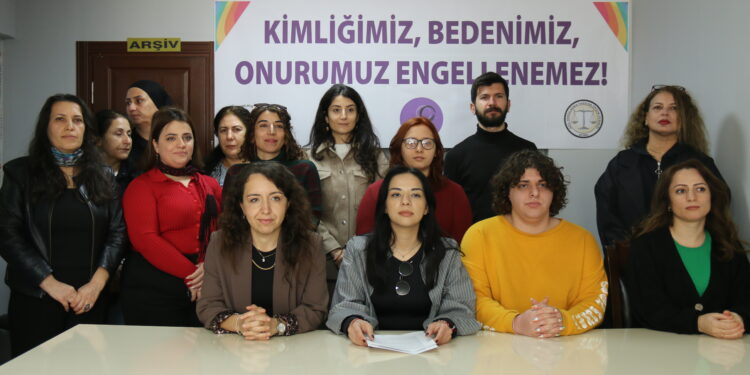 MEDENİ KANUNA DİKKAT ÇEKİLDİ