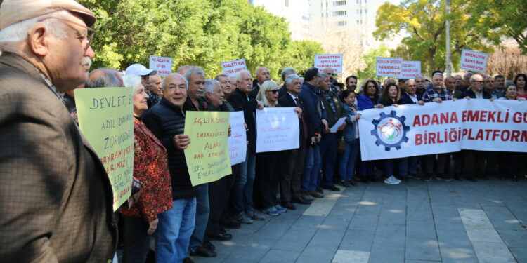 ADANA’DA EMEKLİLER TALEPLERİNİ SIRALADI