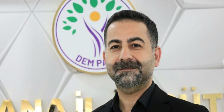 DEM PARTİLİ BAŞKANA SOSYAL MEDYA CEZASI