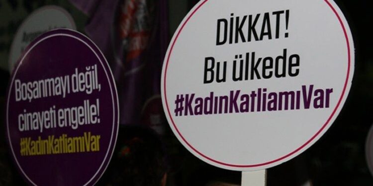 KADIN HUKUKÇULARLA: KADIN MÜCADELESİNİ KONUŞTUK