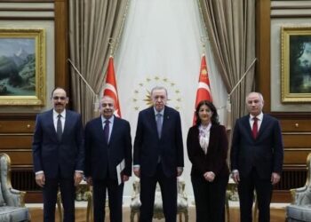 Halkın Ortak Vicdanı, Barışın Sesi ve Mizahın Direnişi: Sırrı Süreyya Önder