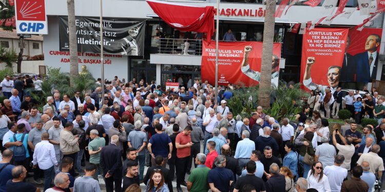 CHP’liler:Cumhuriyet Halk Partisi korkmaz, sinmez, geri çekilmez!