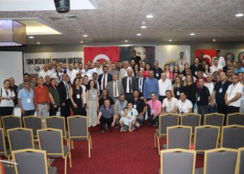 Tez Koop-İş ‘Mustafa Oğuz’la yola devam dedi 