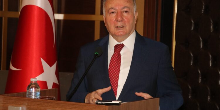 Ağar: Sendikanın olmadığı yerde işçinin hakkı da söz hakkı da olmaz