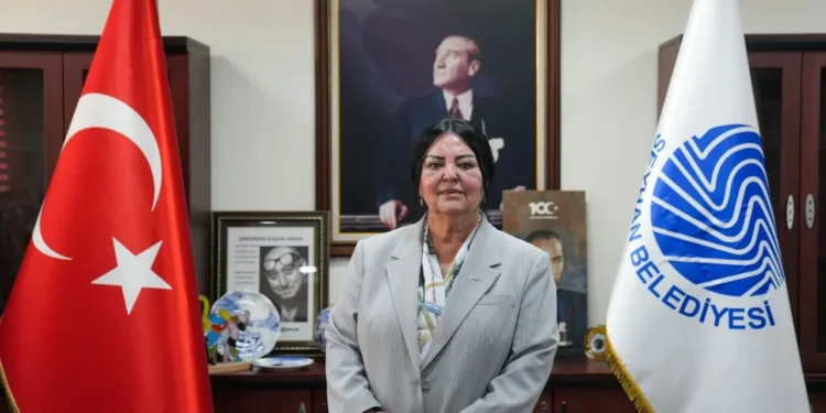 BAŞKAN VEKİLİ HASİBE AKKAN 29 EKİM MESAJI:“CUMHURİYET’İ SEVMEK, DEĞERLERİNİ YAŞATMAKTIR”